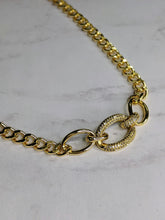 Load image into Gallery viewer, Twisted Link Necklace
